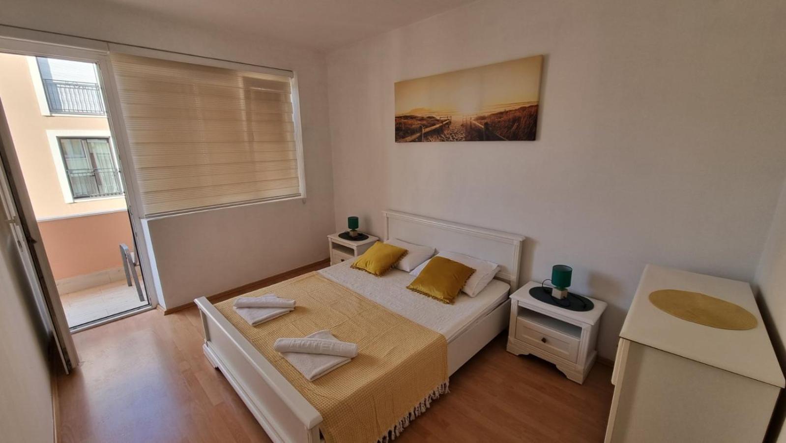 Sky - Pine Apartman Tivat
